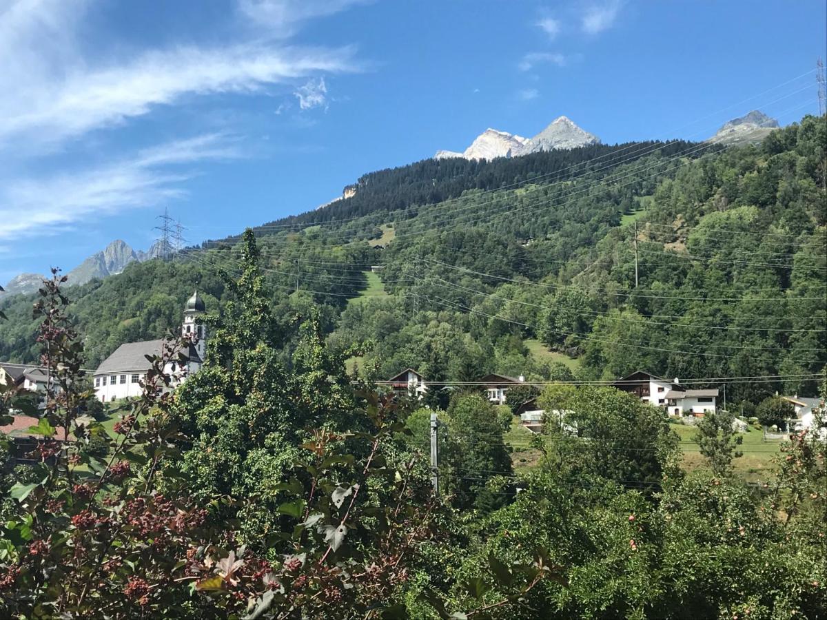 Bed and Breakfast Ustria Crusch Alva Tavanasa Esterno foto