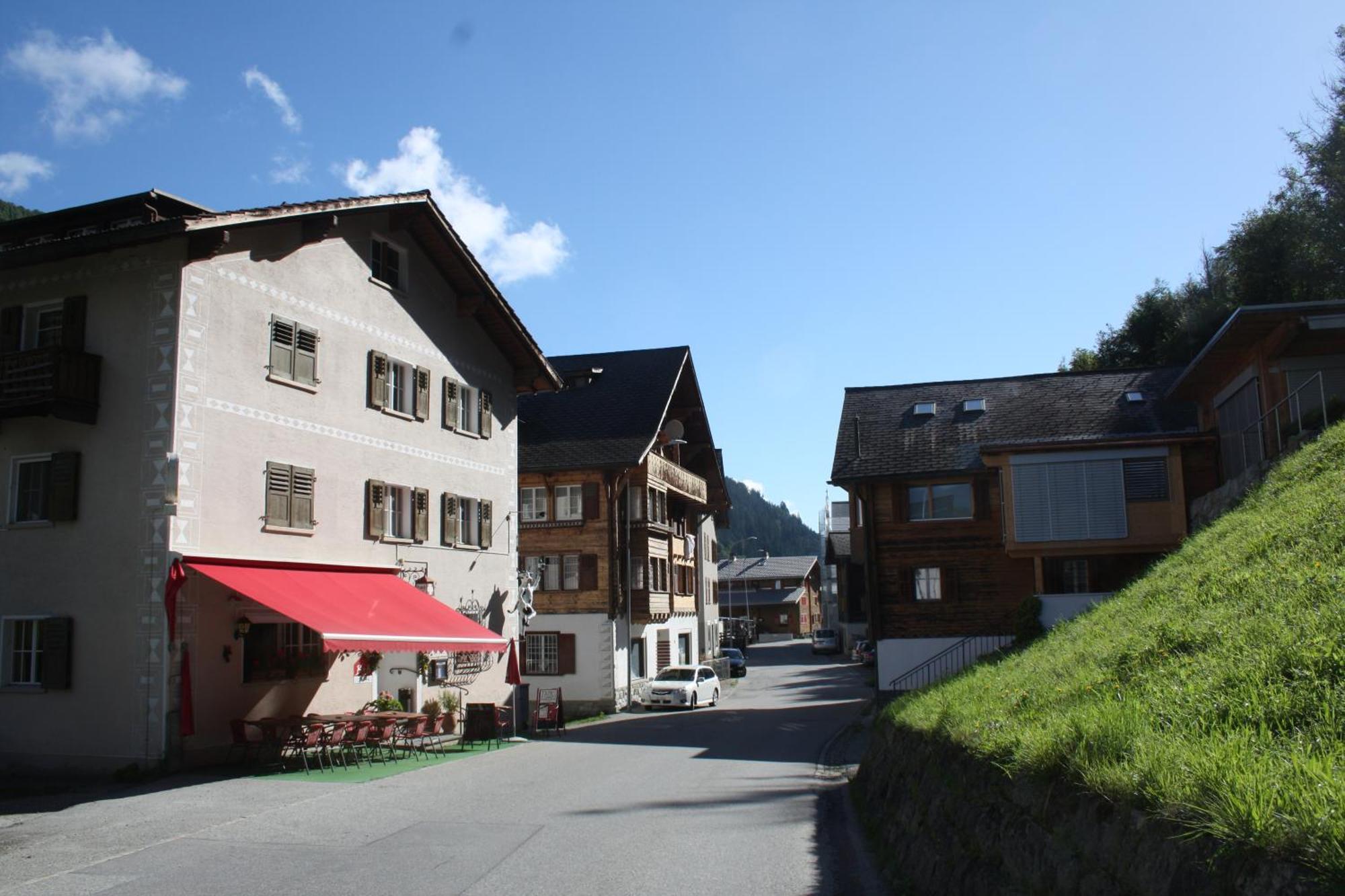 Bed and Breakfast Ustria Crusch Alva Tavanasa Esterno foto