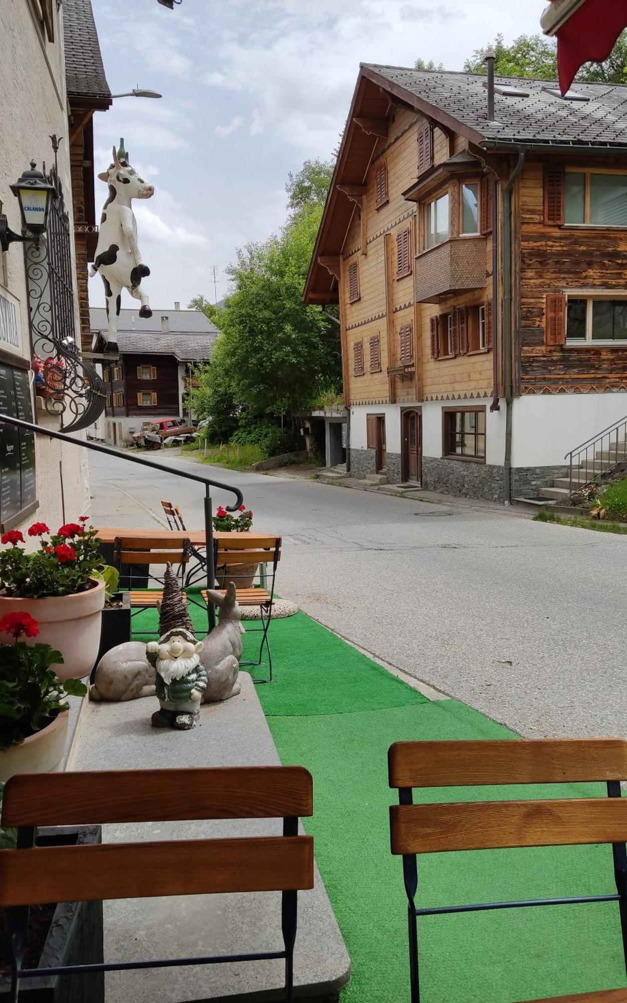 Bed and Breakfast Ustria Crusch Alva Tavanasa Esterno foto