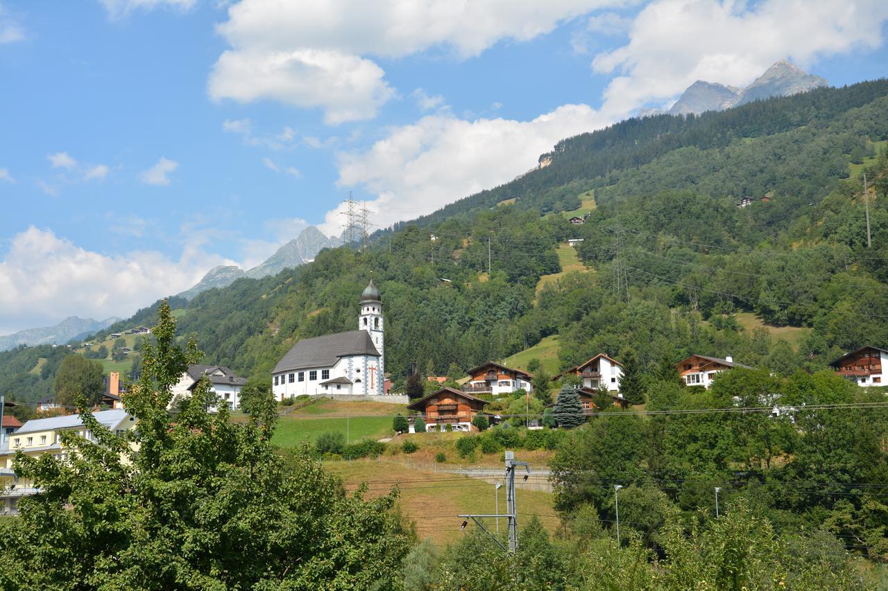 Bed and Breakfast Ustria Crusch Alva Tavanasa Esterno foto
